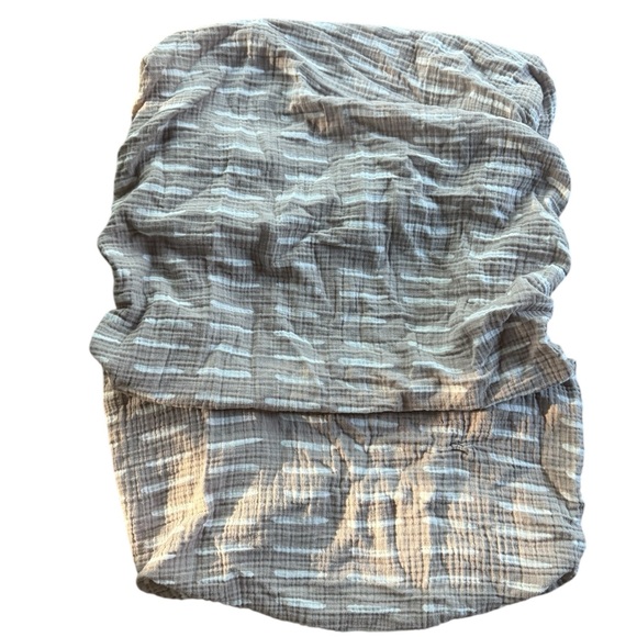 Mebie Baby Taupe Beige Dash Muslin Crib Sheet - Picture 1 of 10